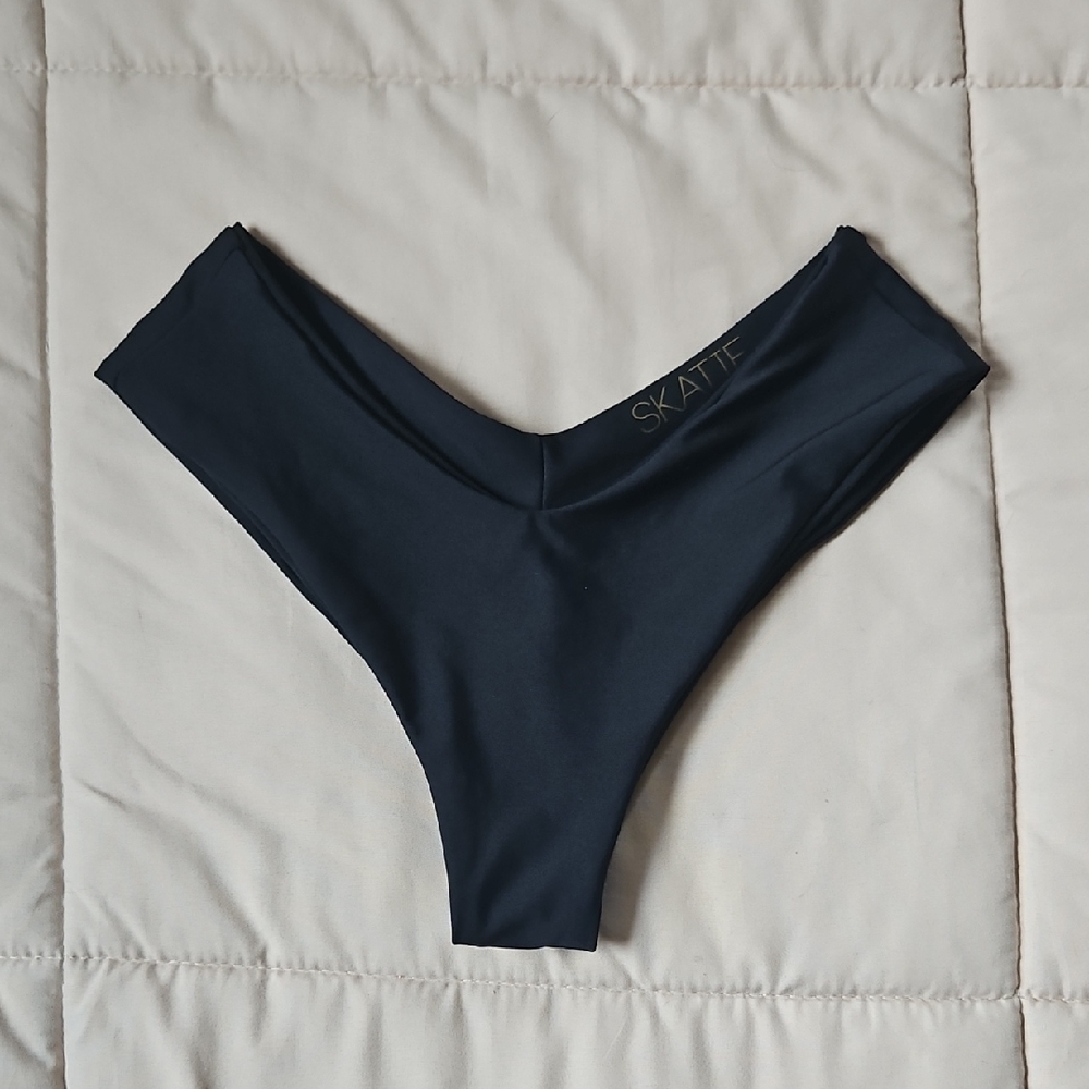 Skatie Mandi Bikini Bottoms